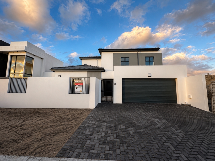 5 Bedroom Property for Sale in Sandown Western Cape